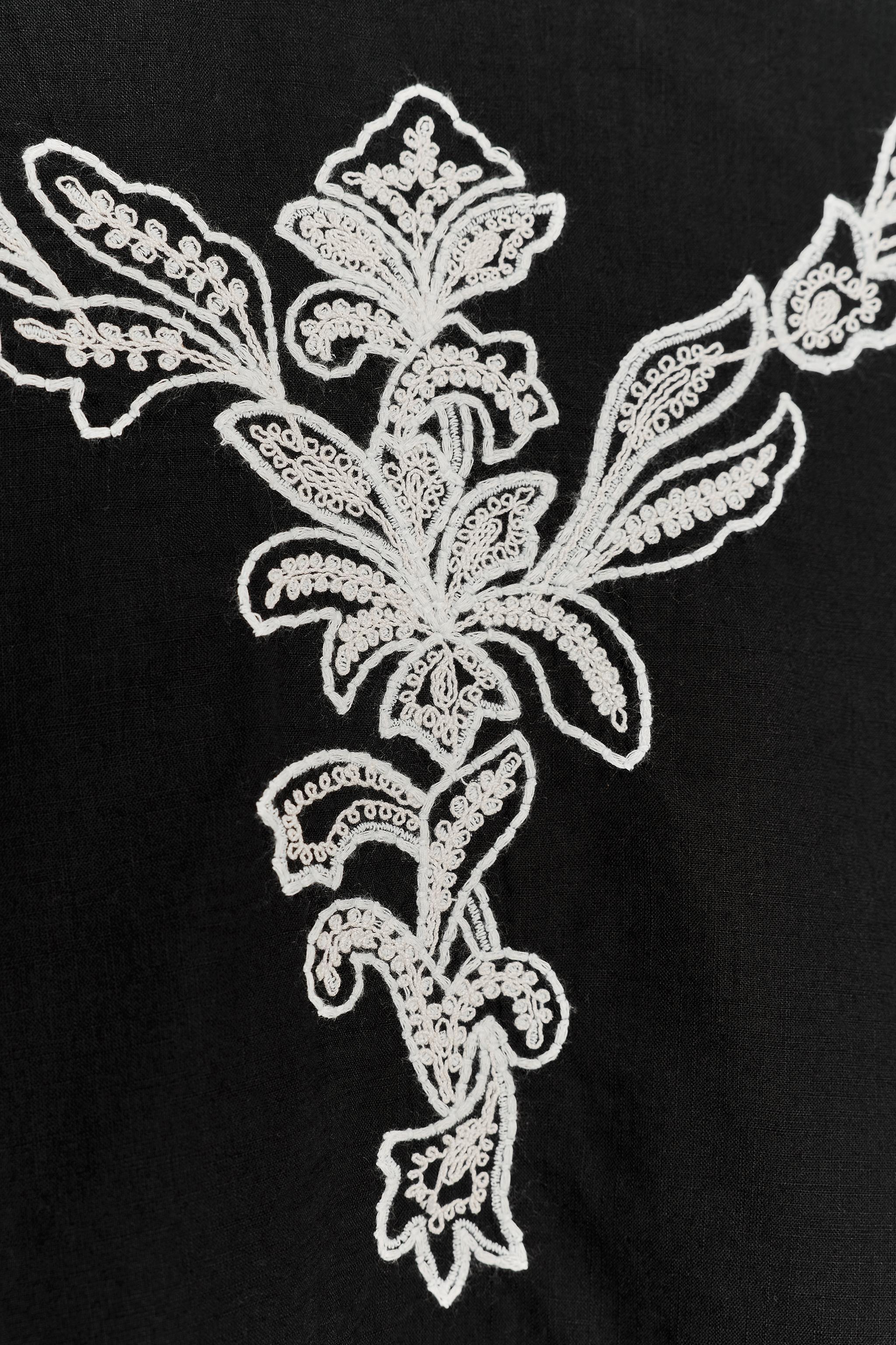 ZW COLLECTION EMBROIDERED BLOUSE